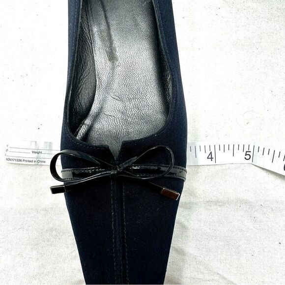 Stuart Weiztman Deep Blue Kitten Heel Loafers- Size 7W - Picture 10 of 14